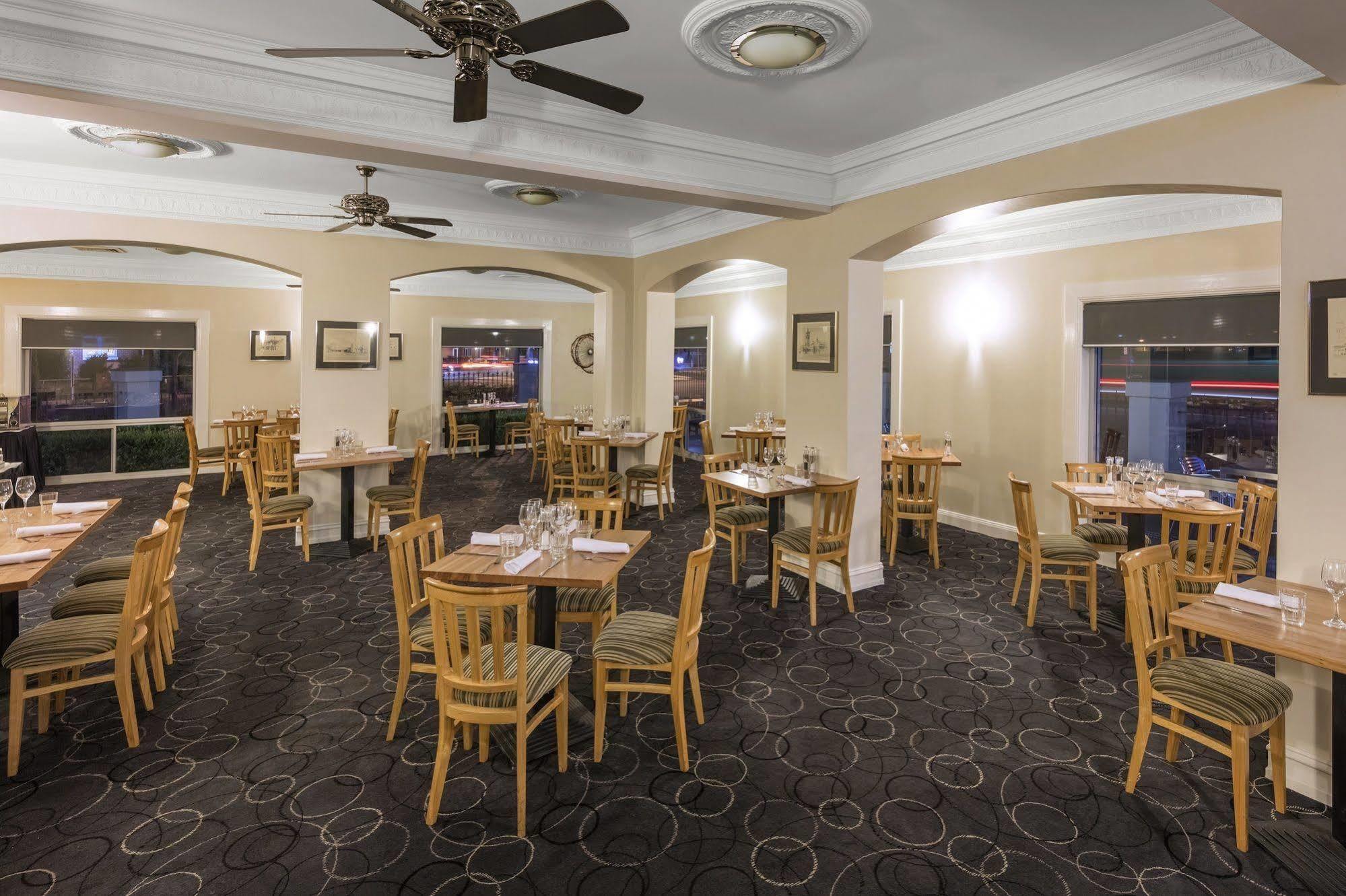 Mercure Wagga Wagga Esterno foto